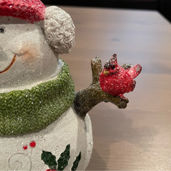 ❌ Set of 2 Snowmen with Poinsettia Design by Valerie Parr Hill - Picture 4 of 9